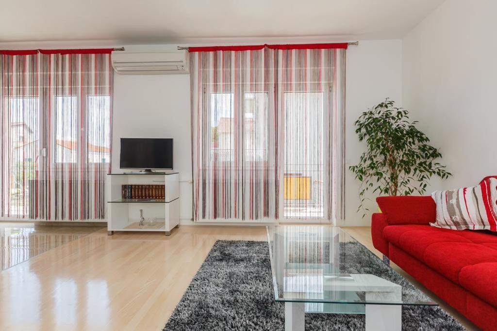 Apartman A&B Каштела Экстерьер фото